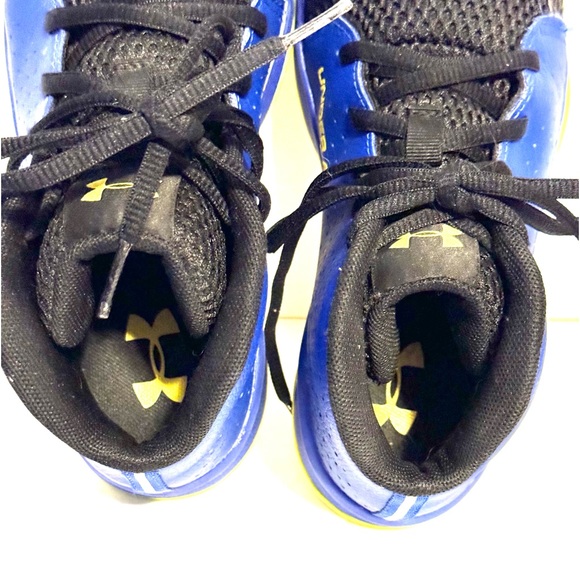 Unfer Armour Basketball - Picture 11 of 15